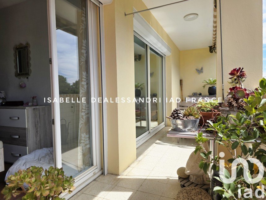 Vente Appartement 67m² 3 Pièces à Sanary-sur-Mer (83110) - Iad France