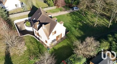 Maison 8 pièces de 185 m² à Bazainville (78550)