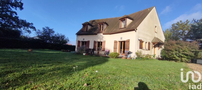 House 8 rooms of 185 m² in Bazainville (78550)