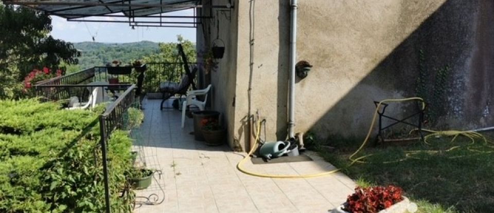 Ferme 8 pièces de 326 m² à Firmi (12300)