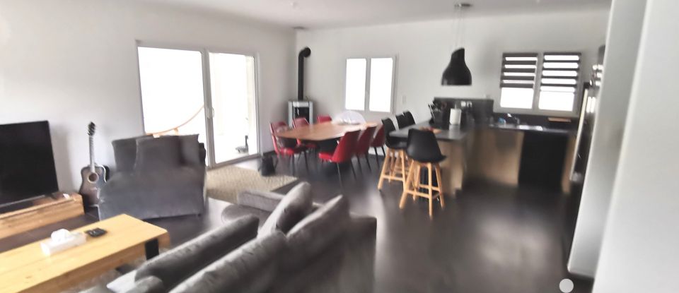 Maison 4 pièces de 98 m² à Villevocance (07690)