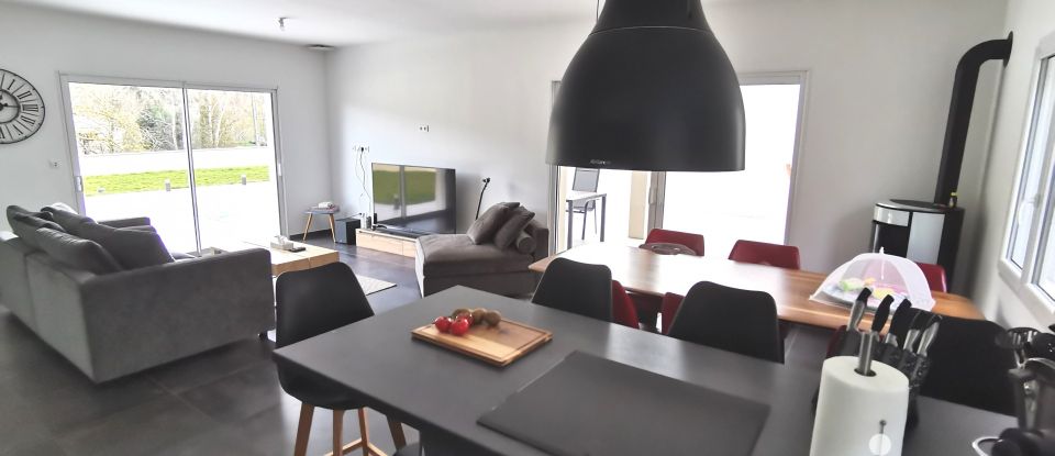 Maison 4 pièces de 98 m² à Villevocance (07690)