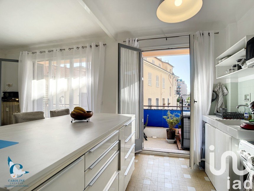 Appartement 3 pièces de 63 m² à Menton (06500)