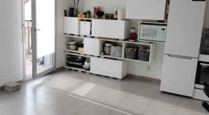 Appartement 3 pièces de 64 m² à Montfermeil (93370)