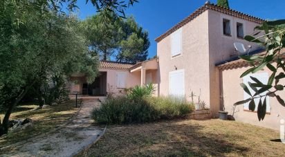 Maison traditionnelle 6 pièces de 185 m² à Nîmes (30000)