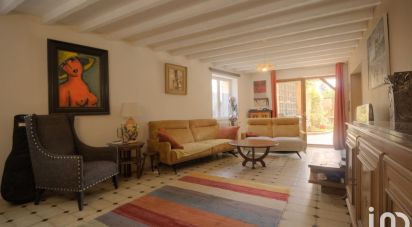 House 8 rooms of 170 m² in Villefranche-sur-Saône (69400)