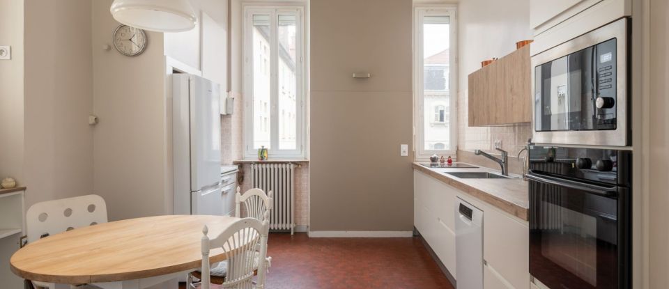 Appartement 5 pièces de 188 m² à Grenoble (38000)