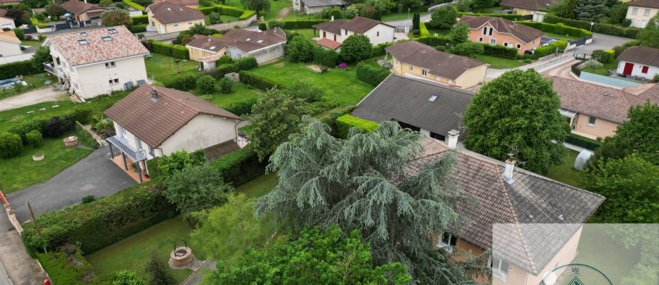 Maison traditionnelle 7 pièces de 164 m² à Saint-Denis-lès-Bourg (01000)