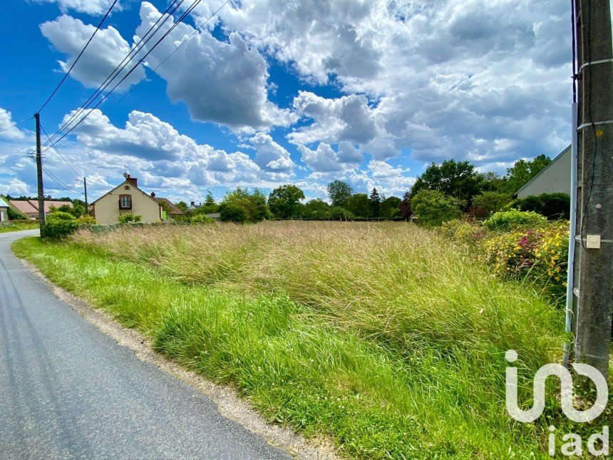 Land of 2,097 m² in Varennes-Changy (45290)