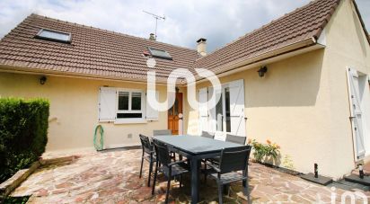 House 6 rooms of 140 m² in Moussy-le-Vieux (77230)
