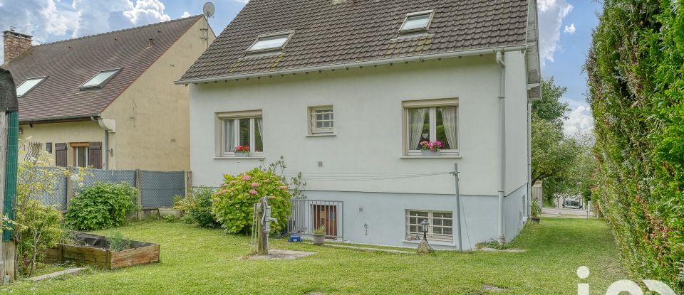 Maison 6 pièces de 95 m² à Mézy-sur-Seine (78250)