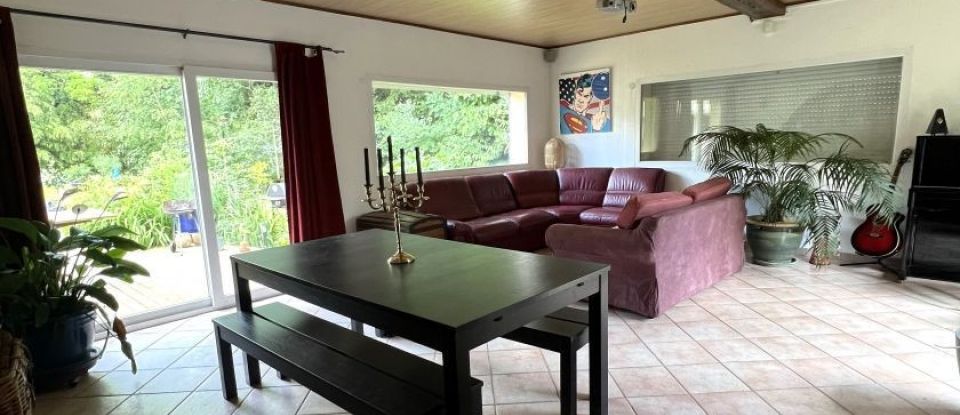 Maison 7 pièces de 175 m² à Pommeuse (77515)