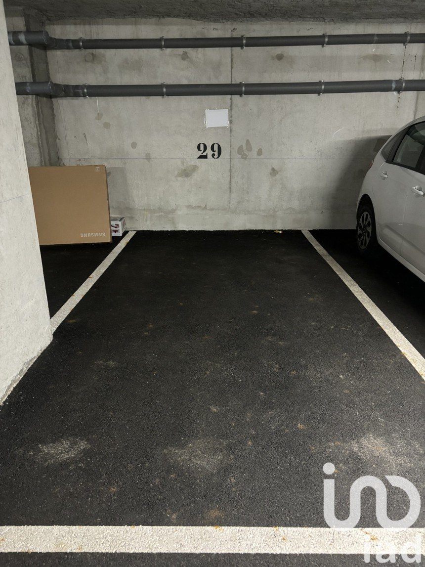 Parking/garage/box de 12 m² à Nemours (77140)