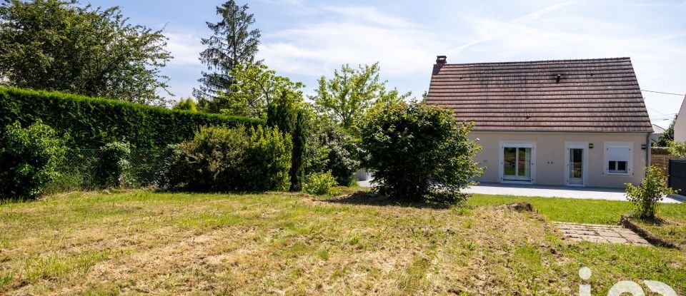 Maison 6 pièces de 150 m² à Fay-aux-Loges (45450)