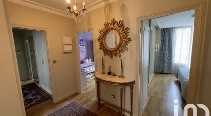 Apartment 4 rooms of 98 m² in Versailles (78000)