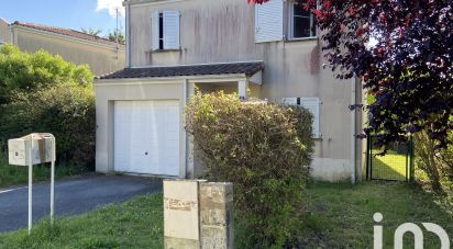 Traditional house 5 rooms of 90 m² in Tonnay-Charente (17430)