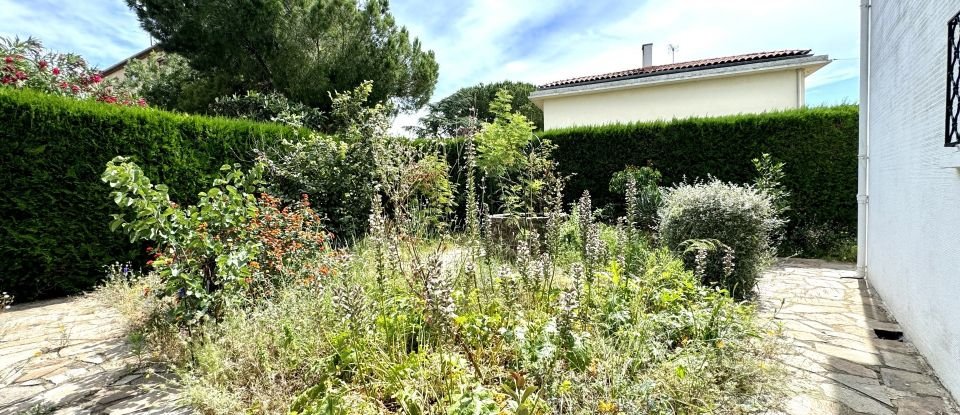 Traditional house 5 rooms of 120 m² in Narbonne (11100)