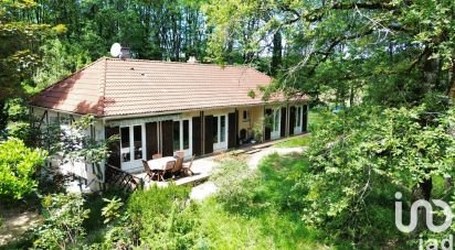 Traditional house 6 rooms of 141 m² in Eyzerac (24800)