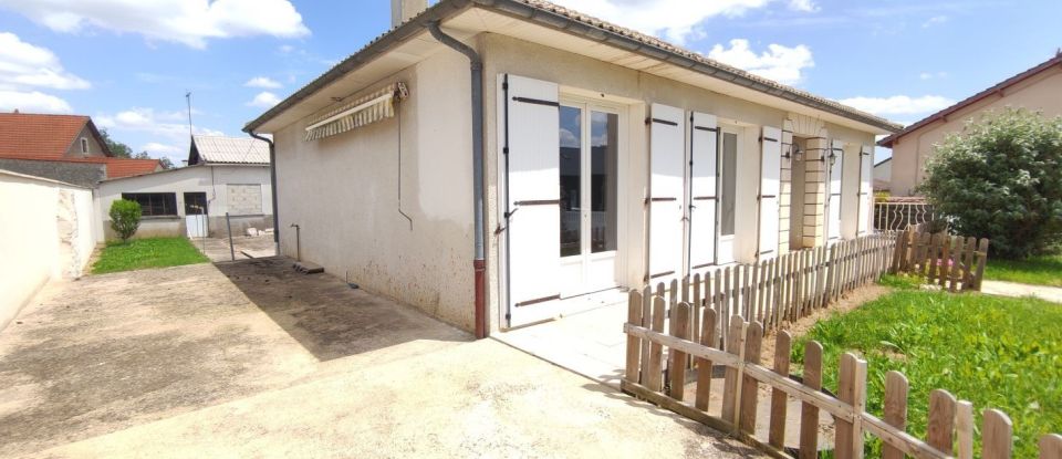 Maison 5 pièces de 94 m² à Sillars (86320)