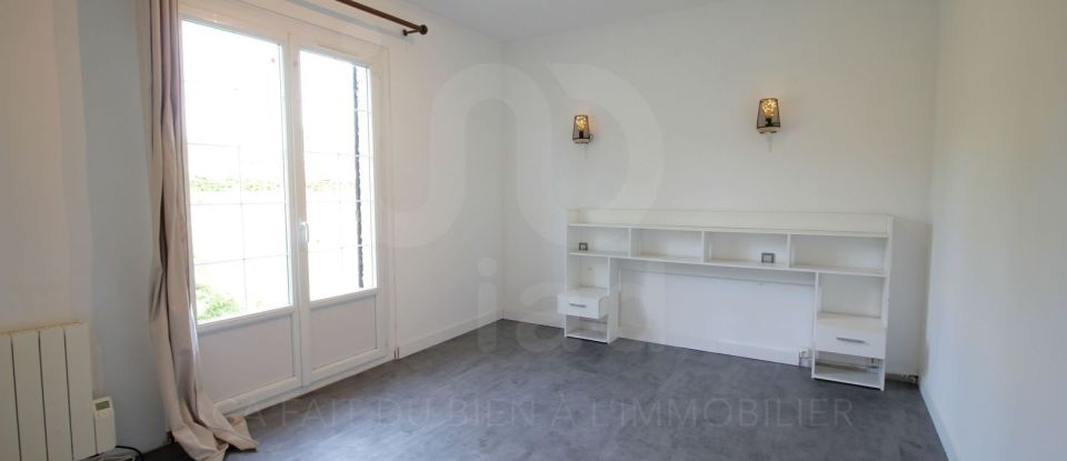 House 6 rooms of 151 m² in Ivry-la-Bataille (27540)