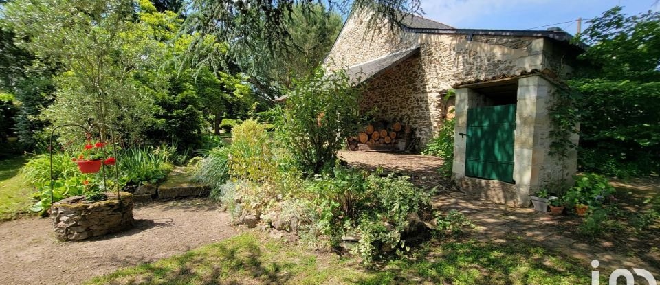 House 7 rooms of 100 m² in Saumur (49400)