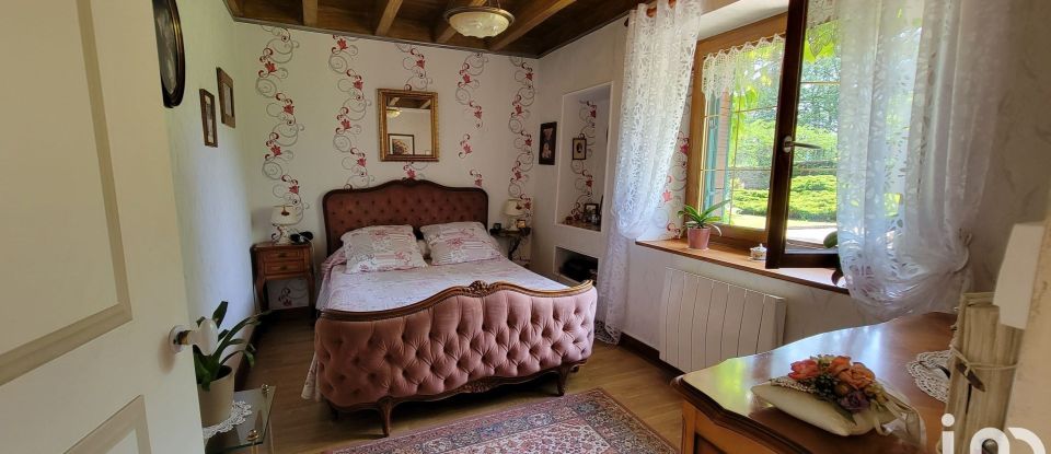 House 7 rooms of 100 m² in Saumur (49400)