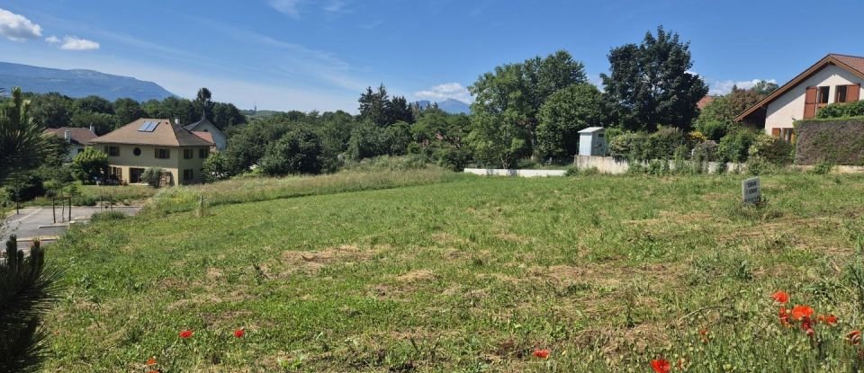 Land of 660 m² in Jarrie (38560)