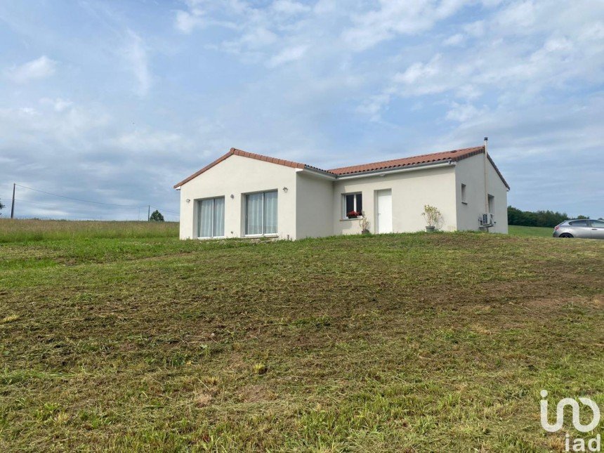 Maison 5 pièces de 114 m² à Saint-Priest-Taurion (87480)