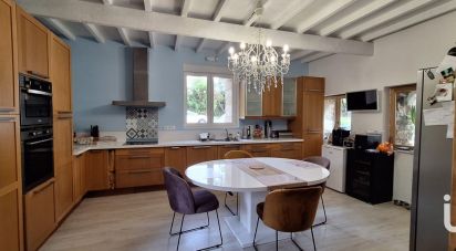 Longere 5 rooms of 141 m² in Auray (56400)
