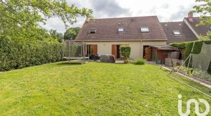 House 6 rooms of 137 m² in Montigny-le-Bretonneux (78180)