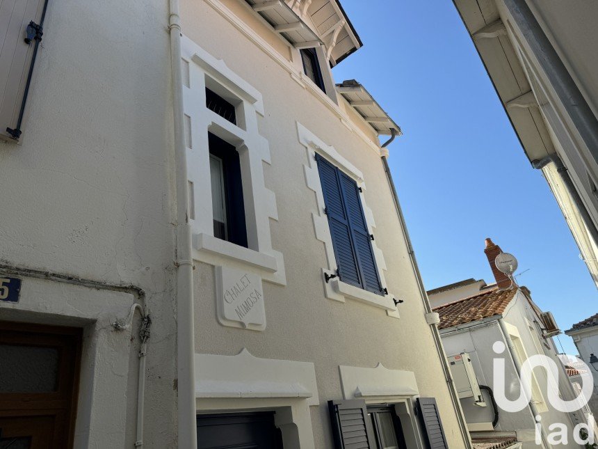 Town house 5 rooms of 96 m² in Les Sables-d'Olonne (85100)