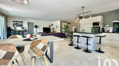 Maison 5 pièces de 132 m² à Rocbaron (83136)