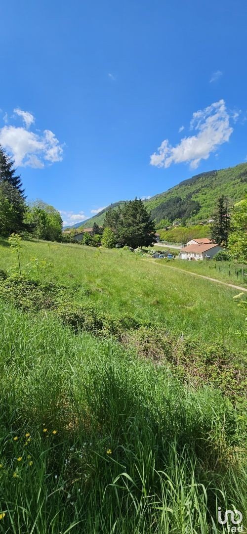 Land of 2,197 m² in Vocance (07690)