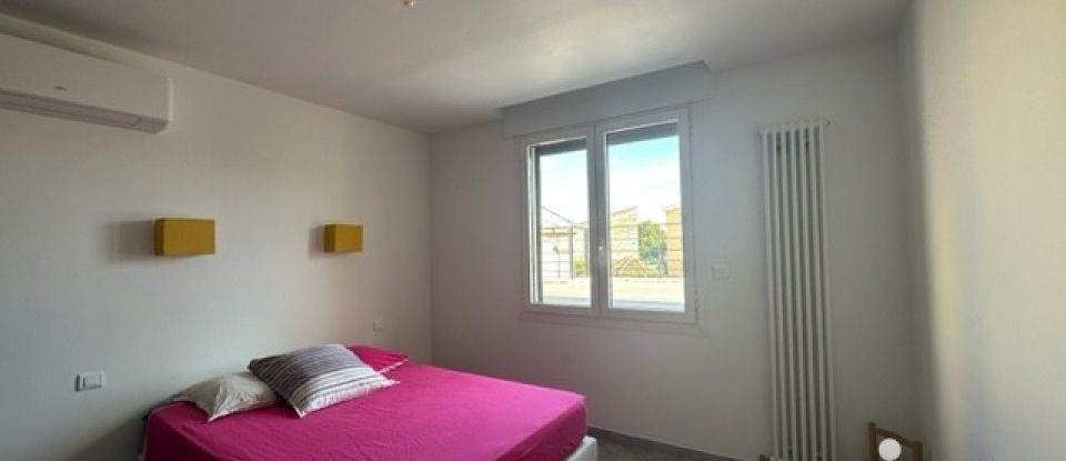 Maison 7 pièces de 213 m² à Lunel (34400)