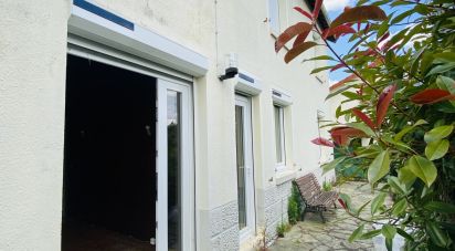 Traditional house 5 rooms of 88 m² in Harfleur (76700)