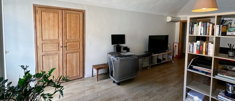 Apartment 5 rooms of 110 m² in Bastia (20200)