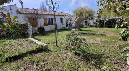 Maison traditionnelle 6 pièces de 121 m² à Dompierre-sur-Mer (17139)