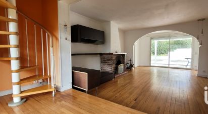 Traditional house 7 rooms of 143 m² in Anglet (64600)