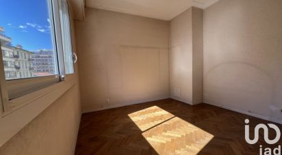 Appartement 2 pièces de 49 m² à Nice (06100)