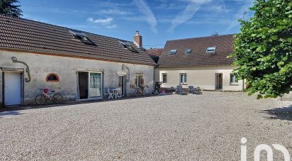House 9 rooms of 203 m² in Les Bordes (45460)