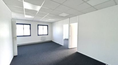 Offices of 57 m² in Lisses (91090)