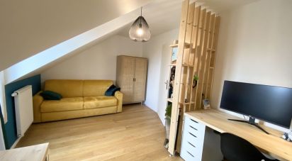 Apartment 3 rooms of 75 m² in Savigny-le-Temple (77176)