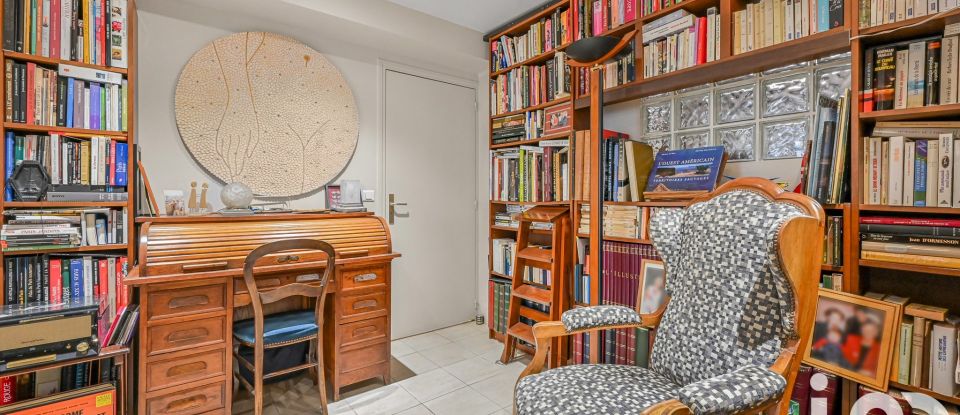 Appartement 6 pièces de 157 m² à Paris (75009)