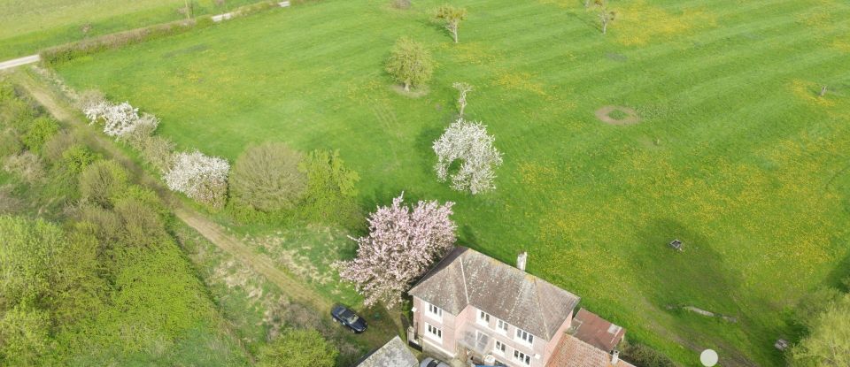 Ferme 5 pièces de 153 m² à Saint-Riquier-en-Rivière (76340)