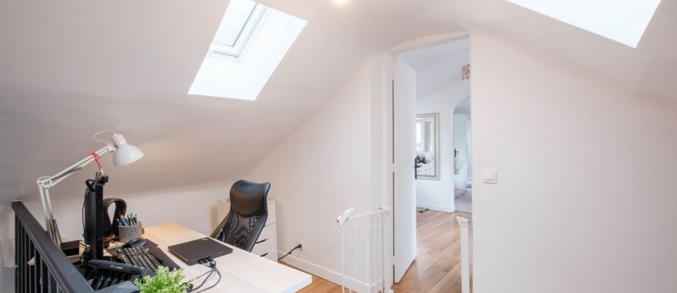 Maison 7 pièces de 175 m² à Eaubonne (95600)