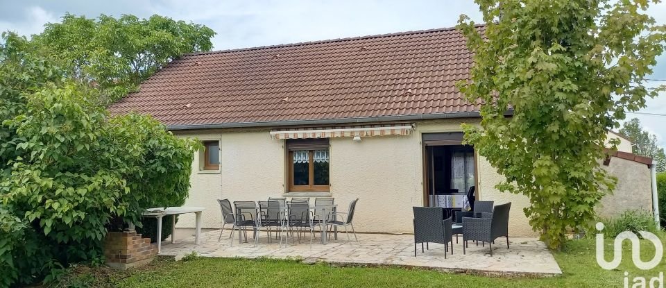 Maison 4 pièces de 84 m² à Chaumont (52000)