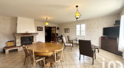 House 7 rooms of 138 m² in Soucelles (49140)