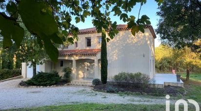 House 7 rooms of 171 m² in Grans (13450)