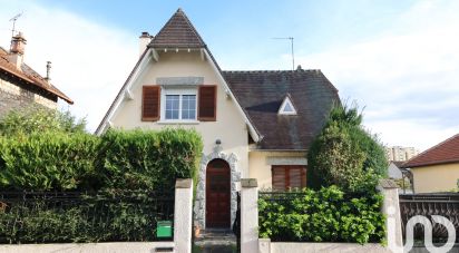 Traditional house 6 rooms of 195 m² in Chaville (92370)