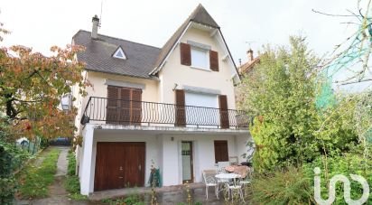 Maison traditionnelle 6 pièces de 195 m² à Chaville (92370)